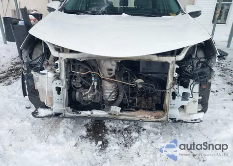 2017 Toyota Rav4 Xle from USA, damaged, VIN JTMRFREV2HD205953